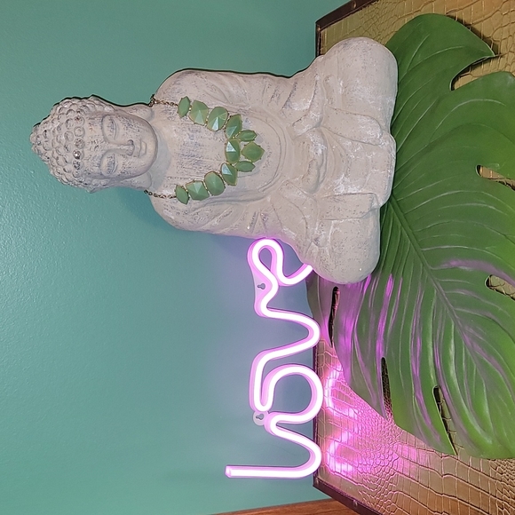 🦋🌴 Emerald Sea Stone Statement Necklace 💚 - Picture 3 of 3